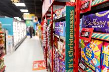 Food on shelves