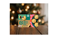 Box of mince pies